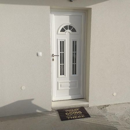Apartment Zaklopatica Lastovo Ngoại thất bức ảnh