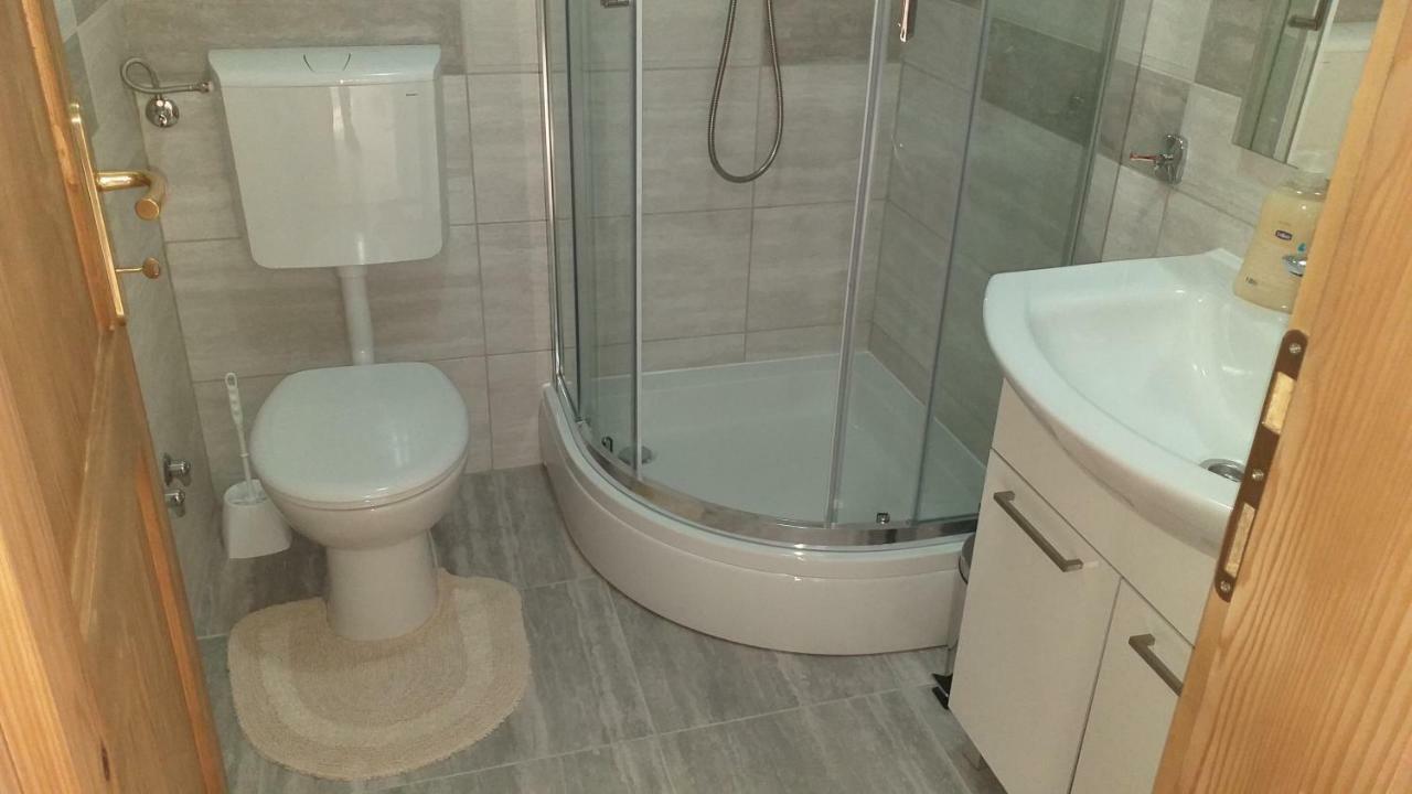 Apartment Zaklopatica Lastovo Ngoại thất bức ảnh
