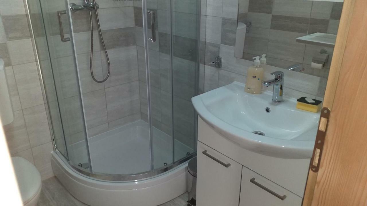Apartment Zaklopatica Lastovo Ngoại thất bức ảnh