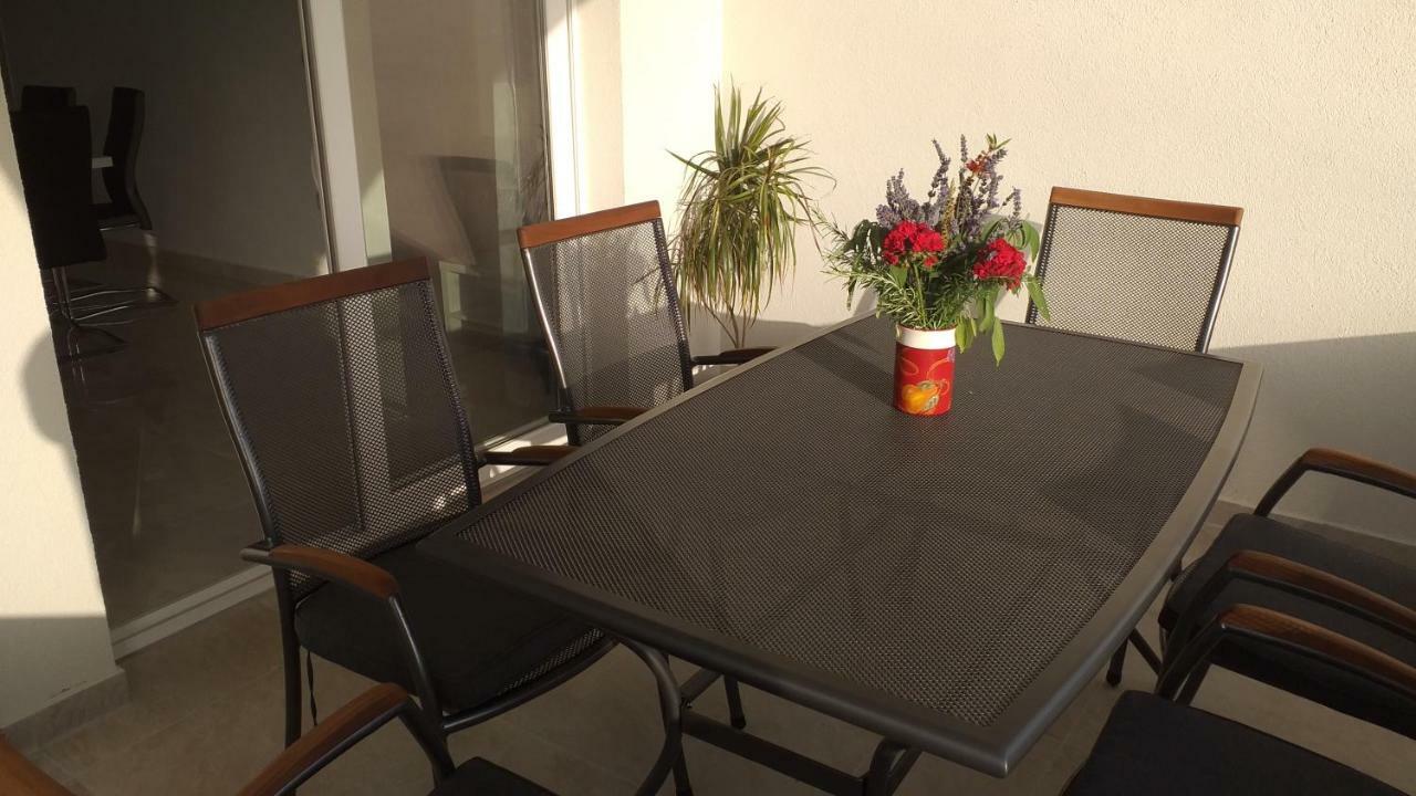 Apartment Zaklopatica Lastovo Ngoại thất bức ảnh