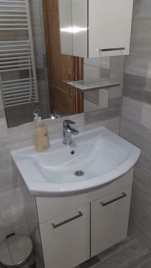 Apartment Zaklopatica Lastovo Ngoại thất bức ảnh